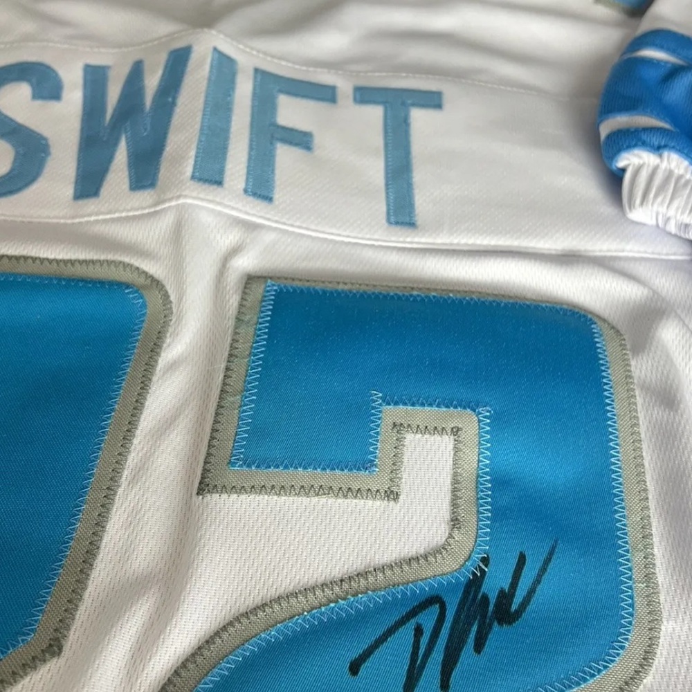 NFL Lions Swift autographed Signed Jersey with COA